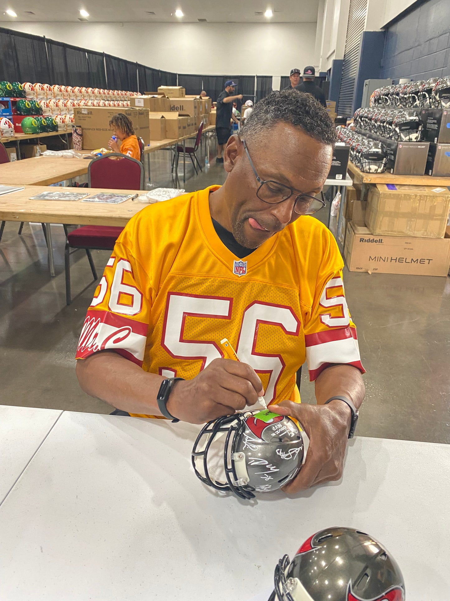Hardy Nickerson Signed Tampa Bay Buccaneers Mini Speed Football Helmet