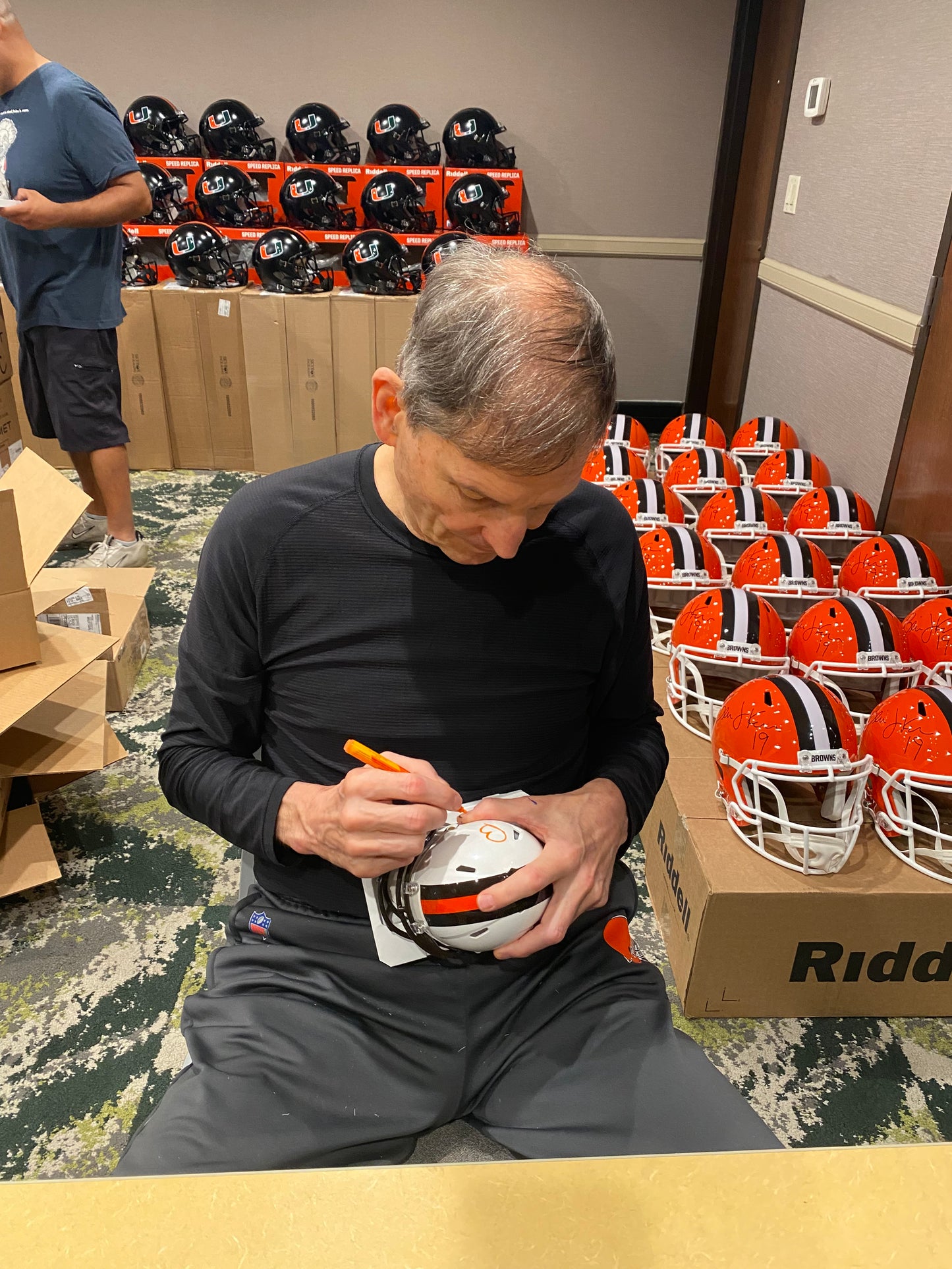 Bernie Kosar signed Cleveland Browns White Alternate Mini Helmet