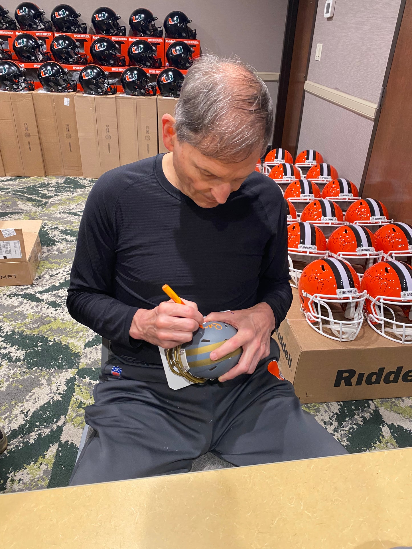 Bernie Kosar signed Cleveland Browns 2025 Salute to Service Alternate Mini Helmet