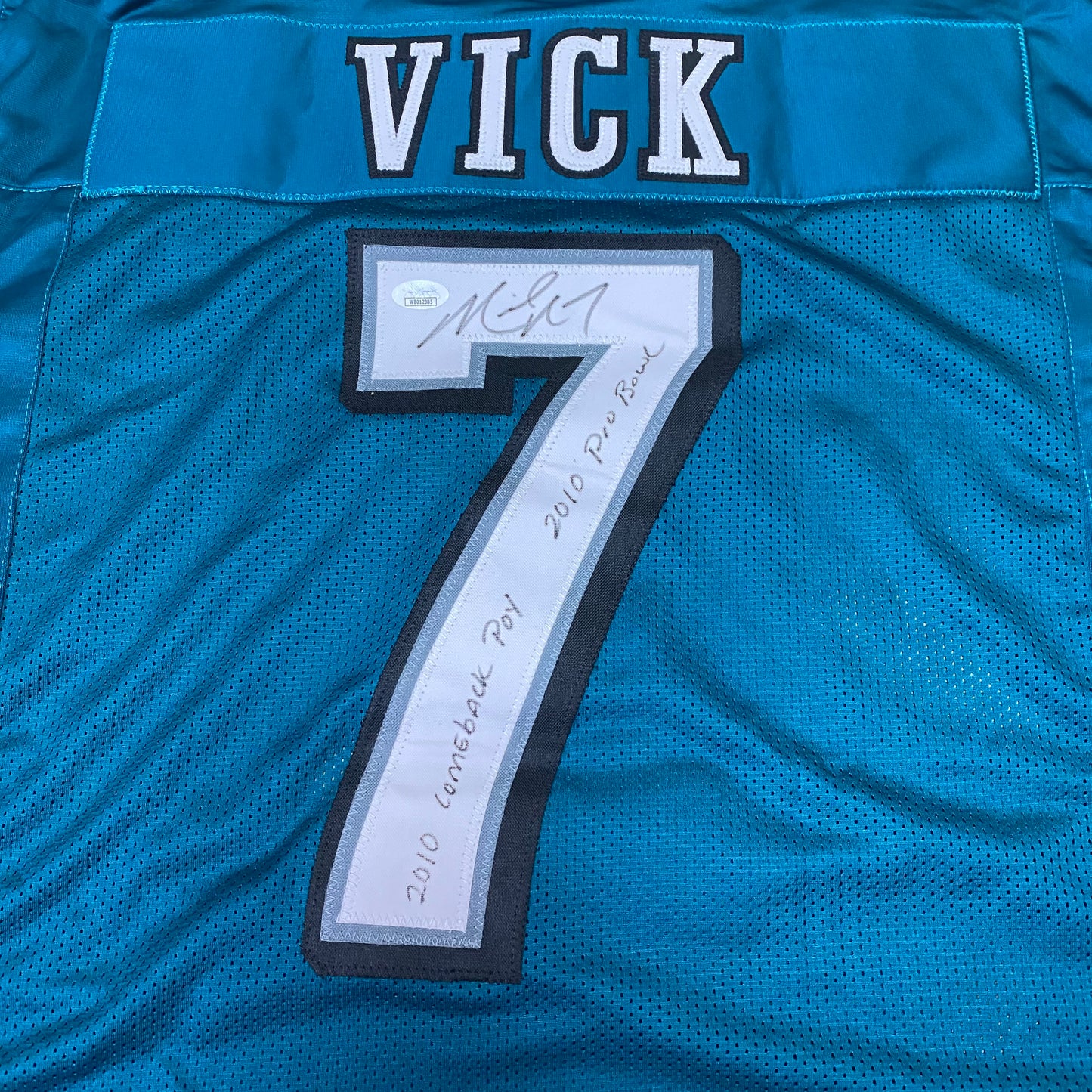 Michael Vick signed Green #7 stitched jersey - Philadelphia Eagles QB