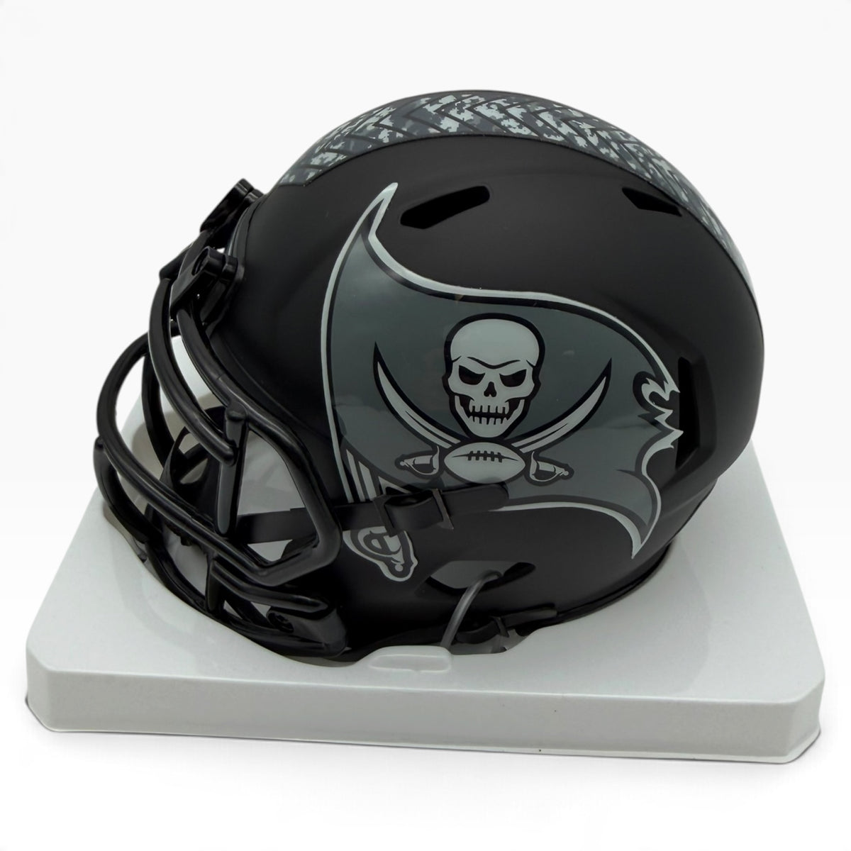 Chris Godwin Signed Tampa Bay Buccaneers 2026 Salute to Service Night Ops Alternate Speed Mini Helmet