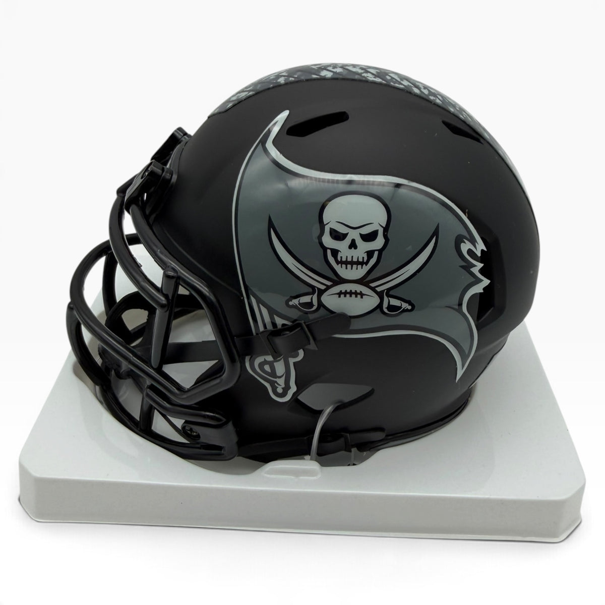 Chris Godwin Signed Tampa Bay Buccaneers 2026 Salute to Service Night Ops Alternate Speed Mini Helmet