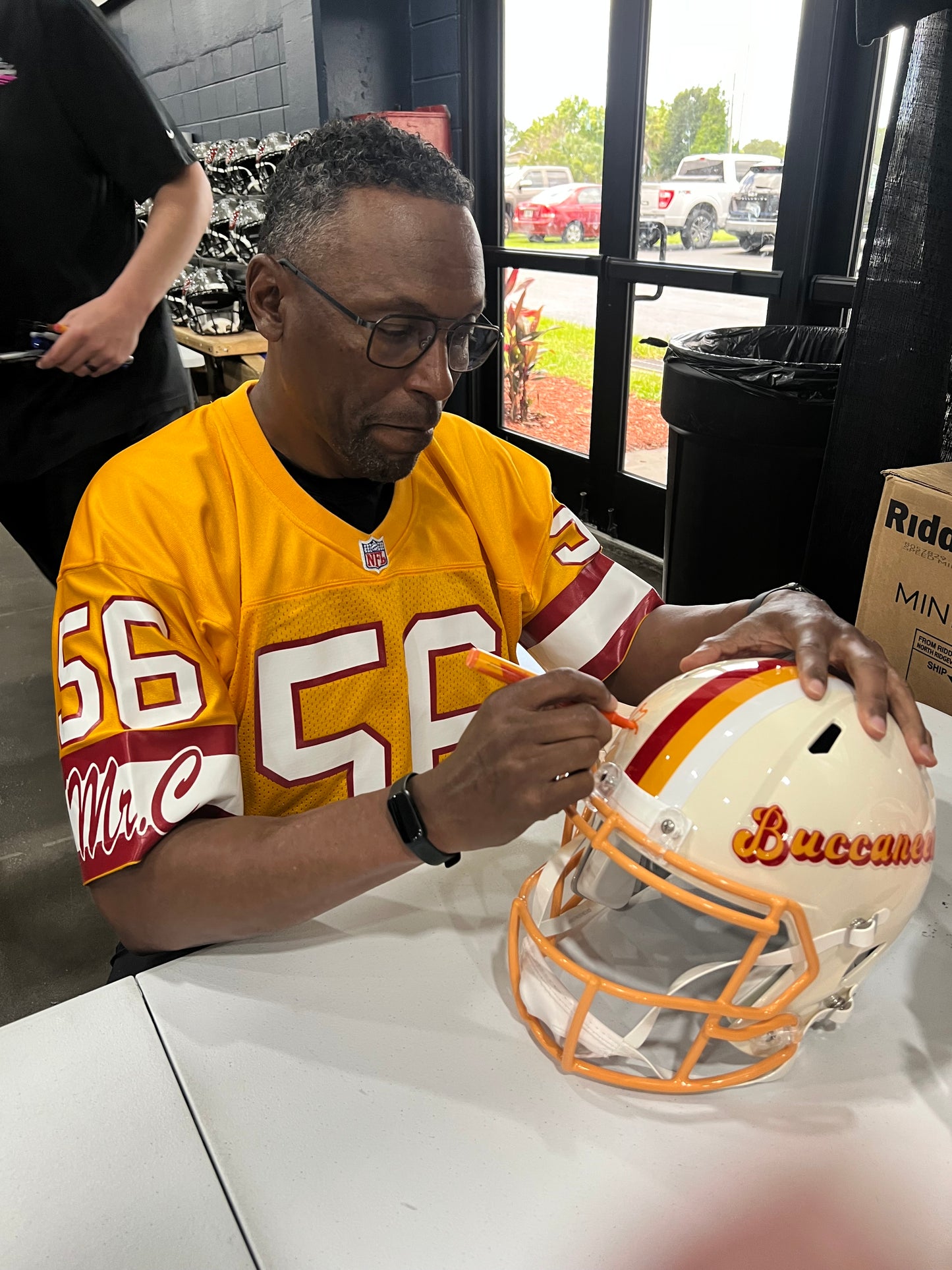 Hardy Nickerson Signed Tampa Bay Buccaneers Retro Alternate Speed Replica Full Size Football Helmet