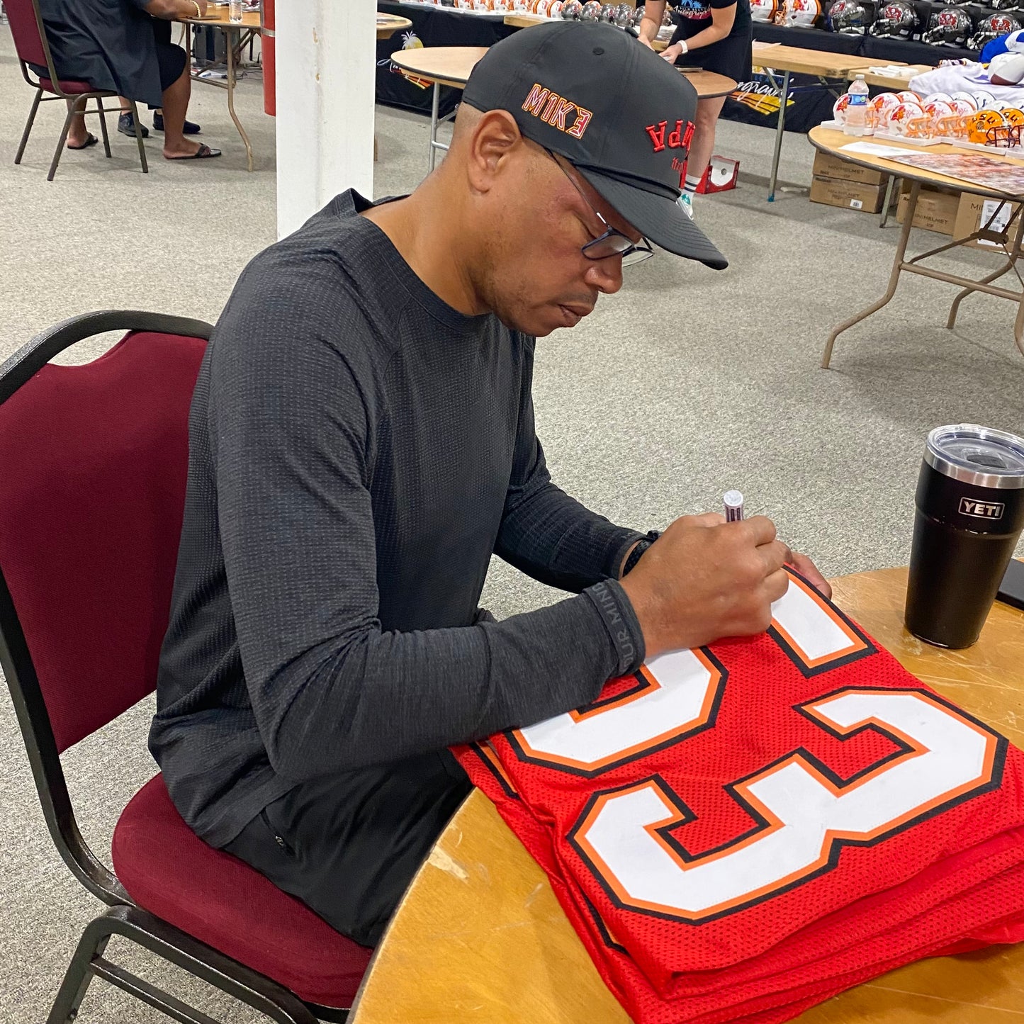 Shelton Quarles Signed Red #53 Stitched Jersey - Tampa Bay Buccaneers LB