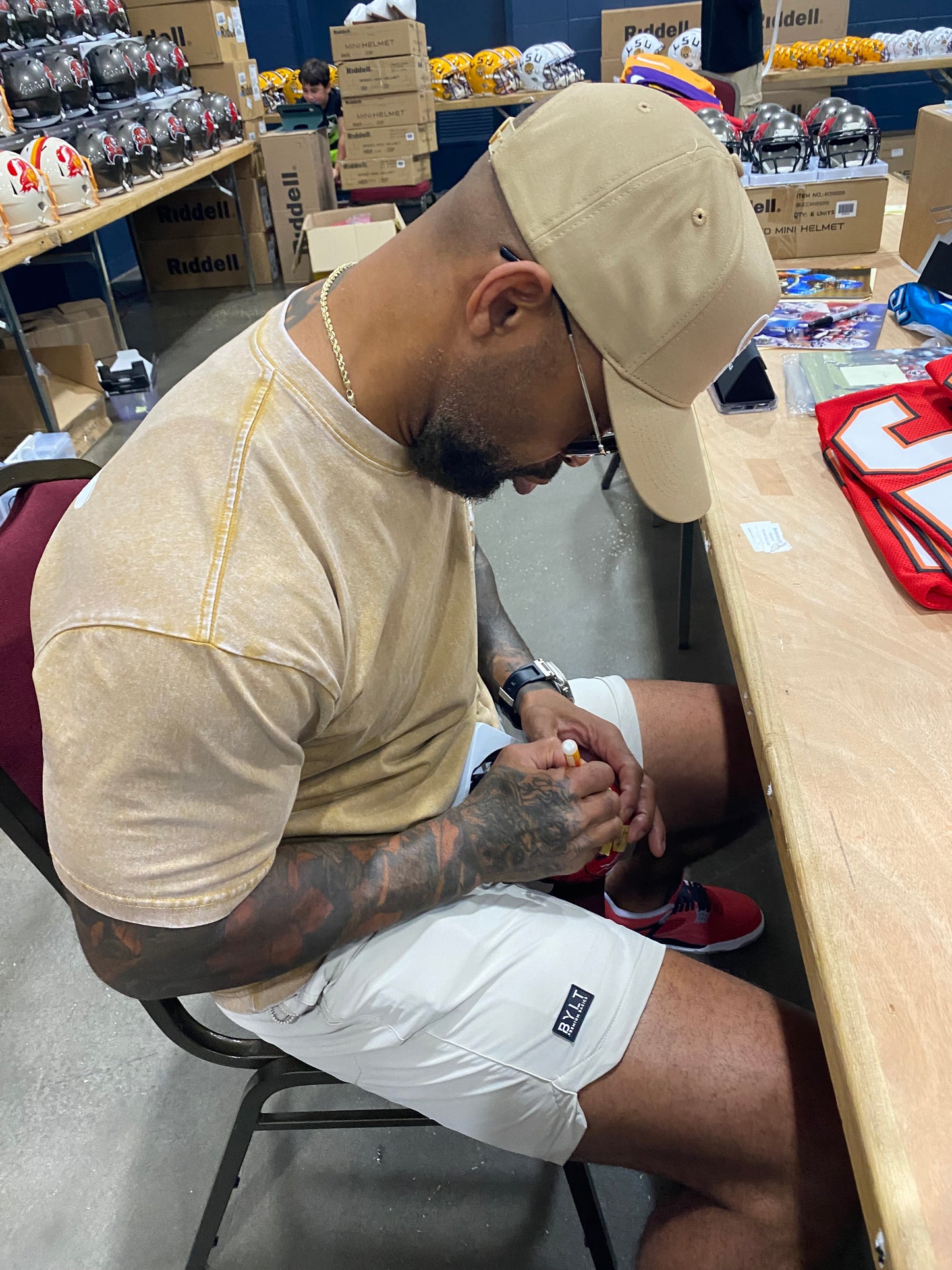 Michael Pittman Signed Tampa Bay Buccaneers Speed Mini Football Helmet